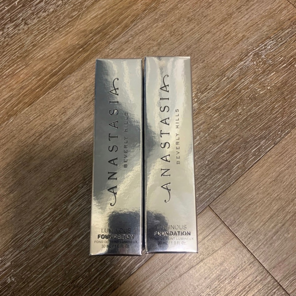 Anastasia Beverly Hills Luminous Foundation